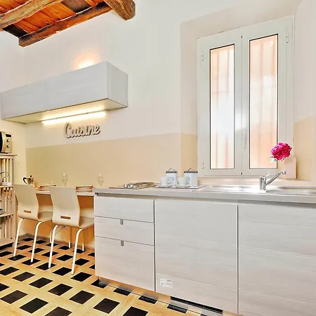 Colosseum Apartamento *